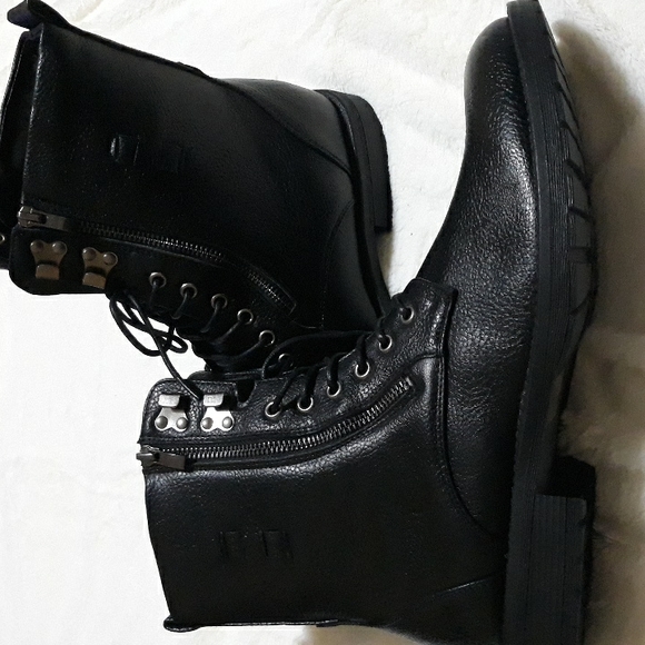 NWOB Men's Boots - Picture 4 of 16